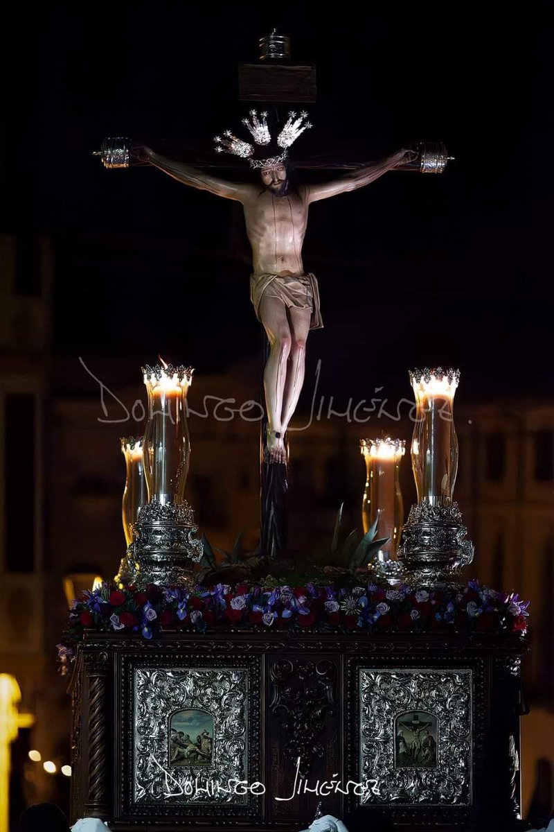 𝐌𝐈É𝐑𝐂𝐎𝐋𝐄𝐒 𝐃𝐄 𝐂𝐄𝐍𝐈𝐙𝐀 ✟

"𝑀𝑖𝑟𝑎𝑑 𝑒𝑙 á𝑟𝑏𝑜𝑙 𝑑𝑒 𝑙𝑎 𝑐𝑟𝑢𝑧, 
𝑑𝑜𝑛𝑑𝑒 𝑒𝑠𝑡𝑢𝑣𝑜 𝑐𝑙𝑎𝑣𝑎𝑑𝑎
𝑙𝑎 𝑠𝑎𝑙𝑣𝑎𝑐𝑖ó𝑛 𝑑𝑒𝑙 𝑚𝑢𝑛𝑑𝑜. 
𝑉𝑒𝑛𝑖𝑑 𝑎 𝑎𝑑𝑜𝑟𝑎𝑟𝑙𝑜".

📸 Domingo Jimenez Cordoba