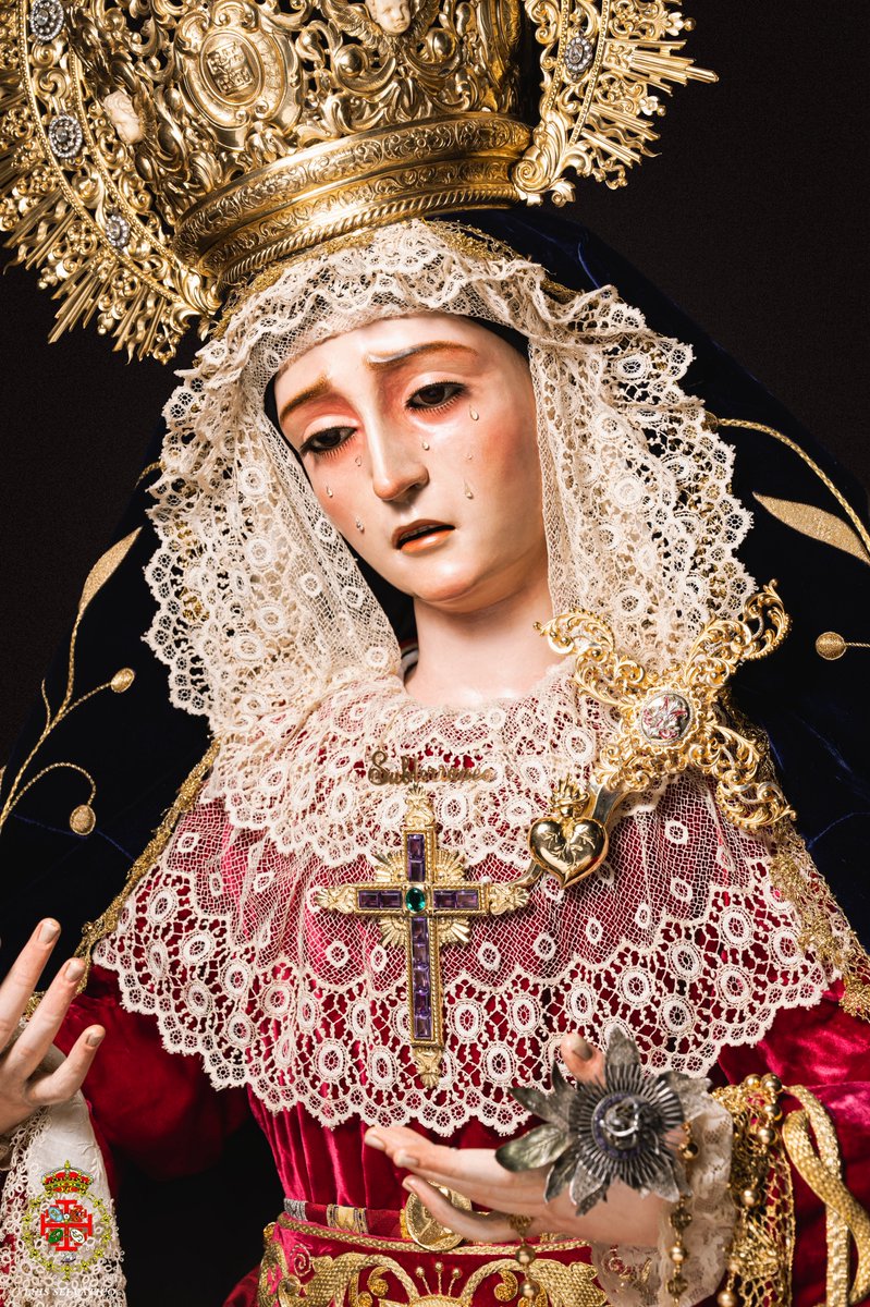 TITULARES | Nuestra Señora del Subterráneo Reina de Cielos y Tierra luce saya bordada en oro sobre terciopelo color jacinto y manto bordado en oro sobre terciopelo azul para los próximos cultos que celebraremos en su honor.

📷 <a href="/lselvatico/">Luis Selvático</a>