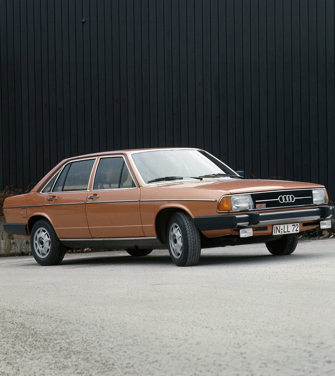 アウディ AUDI 創立100周年記念ピンズセット 未使用 アウディ 100周年記念 ピンバッジ Audi ノベルティー グッズ｜Yahoo