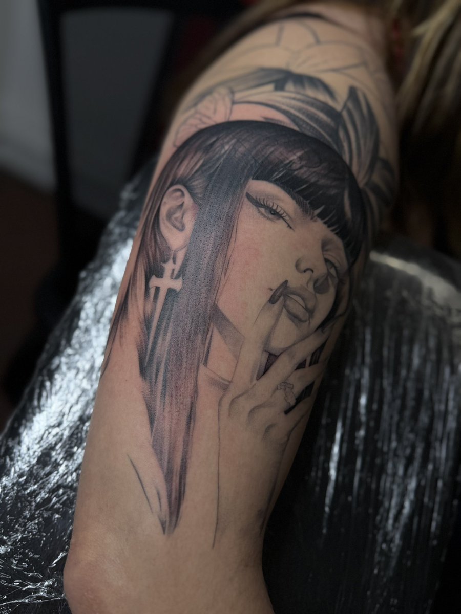 🗡️ Mikaly 🗡️ tweet media