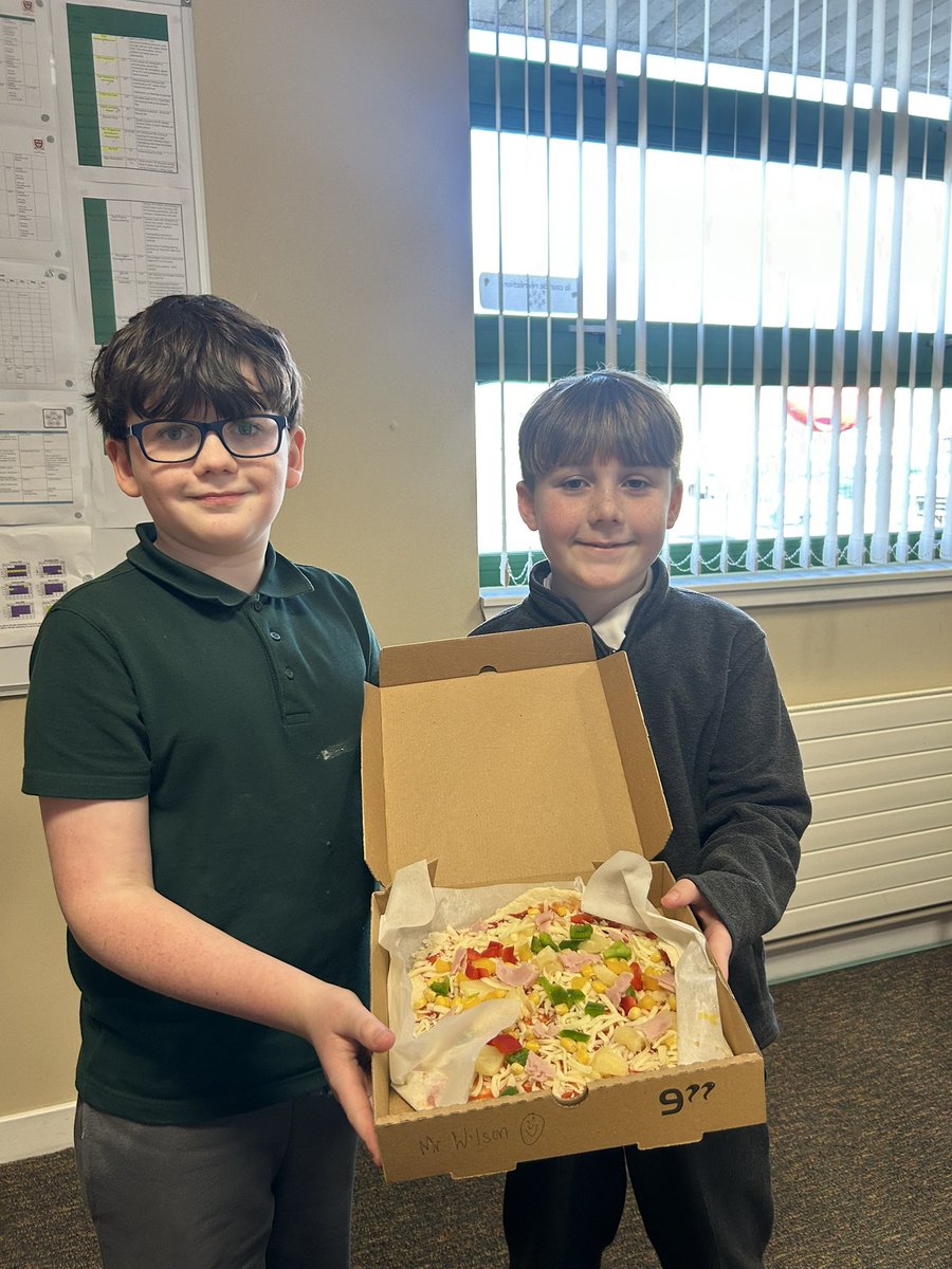WoodlandsIrvine's tweet photo. P6 have been working with Phunky Foods to develop real-life skills for the future 👩‍🍳👨‍🍳

These amazing boys even made one especially for Mr Wilson – absolutely delighted with it!

Brilliant effort, teamwork and life skills in action 💚 #PhunkyFoods #RealLifeLearning #P6 https://t.co/a195IQvAgh