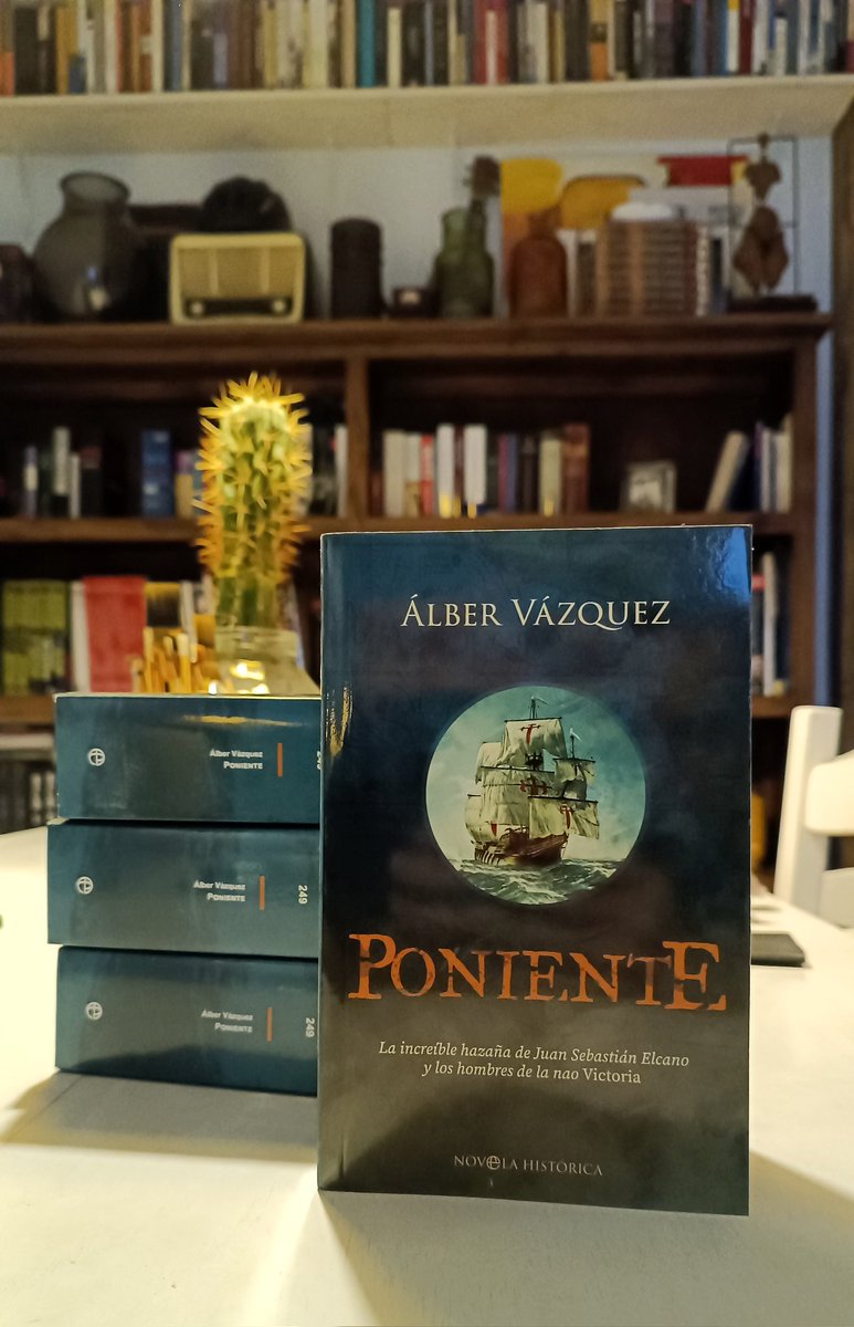 Hoy se pone a la venta la edición en bolsillo de mi novela Poniente. Por 16,90 €, os lleváis 840 páginas de una historia única: la primera vuelta al mundo que dieron los hombres de la expedición Magallanes-Elcano.

Si no lloras al final, no tienes alma ;)