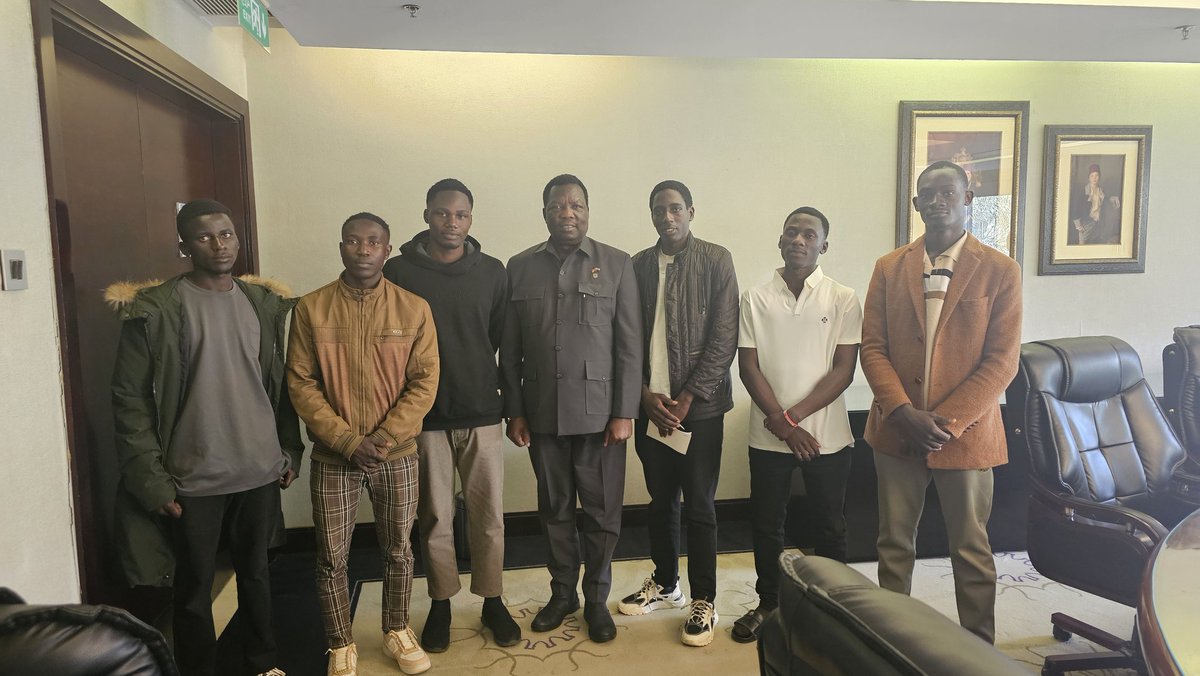 Uganda Embassy, Cairo tweet media