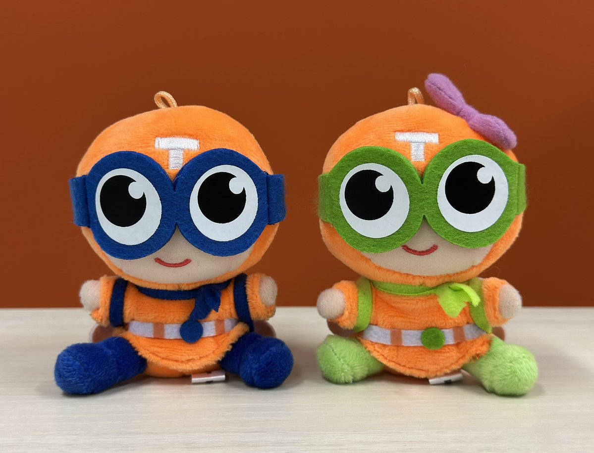 イベント準備中、、 #たっぴくんたっぴちゃん の2人でお菓子の中に