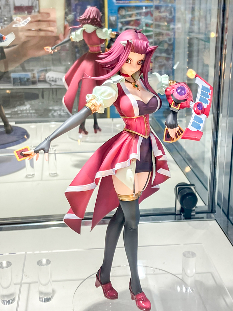 amiami_akiba's tweet photo. 【#あみあみ秋葉原ラジオ会館店】

AMAKUNI様の「遊☆戯☆王5D's 十六夜アキ」

デコレーションマスター展示中です！
#遊戯王 #yugioh
