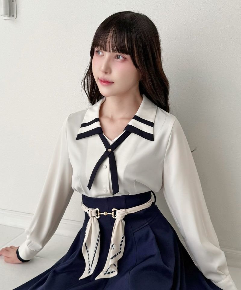 an3OFFICIAL's tweet photo. 細めのクロスタイが上品なバイカラー使いのブラウス⚓ https://t.co/8s1NepqXgY https://t.co/SfKzaIGTBq