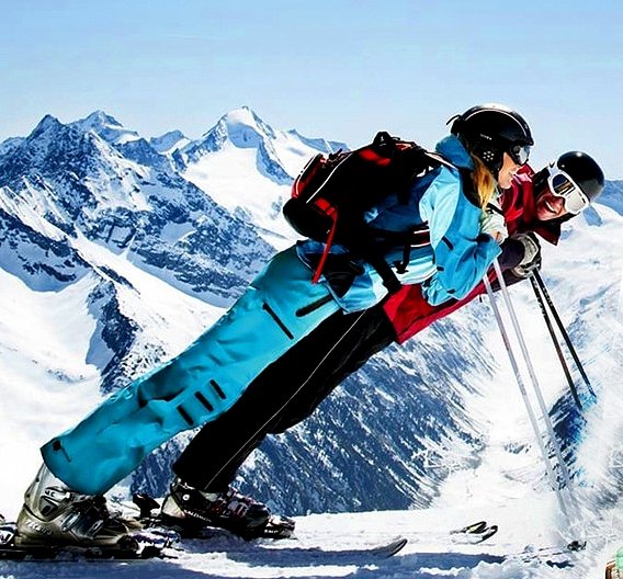 '
Frühling, Sonne, super Schnee !

+++ Reise-Tip +++ Schneesicherer Skiurlaub in Tirol am Fuße des Hintertuxer Gletschers: Während in vielen Skiregionen der März den Start des Frühlings ankündigt und damit auch das Ende der Wintersaison einläutet, erlebt der Hintertuxer Gletscher