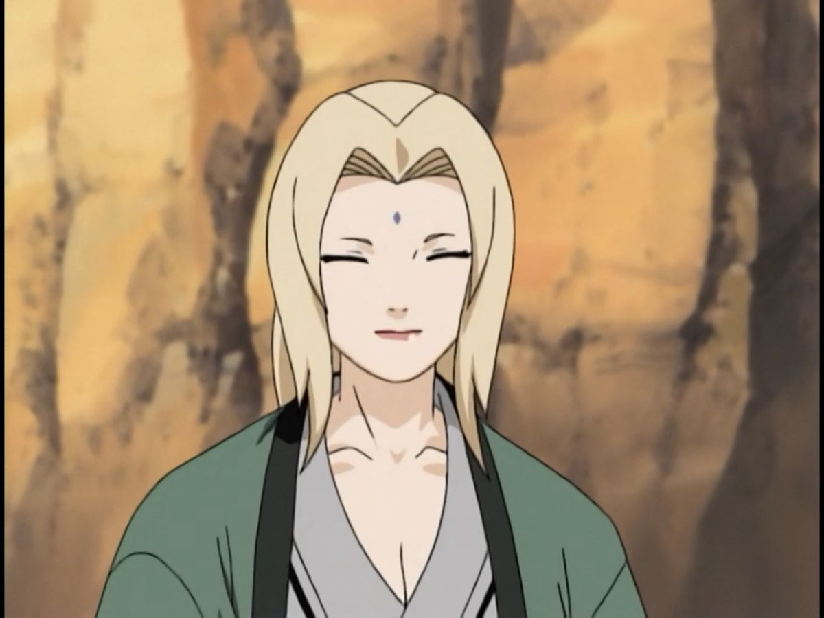 Lady Tsunade shares sake :0 🍶