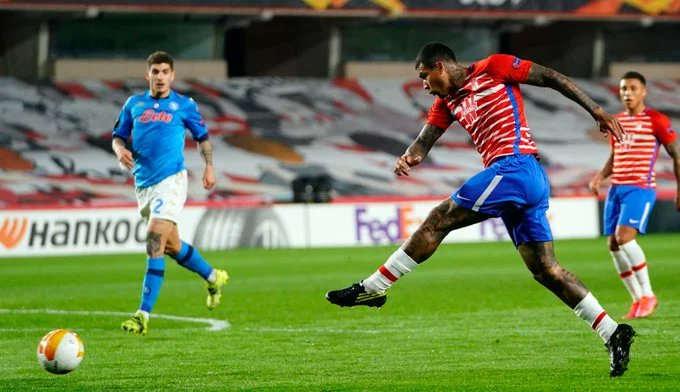 GCFstats's tweet photo. #TalDíaComoHoy 🔴⚪️ | Hace 5 años, en 2020, el #GranadaCF jugaba el partido de ida de los 1/16 de final de la Europa League. A los 20 minutos ya iba ganando por 2-0 al Nápoles de Gattuso, Fabián Ruiz y Osimhen, entre otros, en Los Cármenes, gracias a los goles de Yángel Herrera y Kenedy.

Sobran las palabras ante tal gesta.

#HistoriaGCF