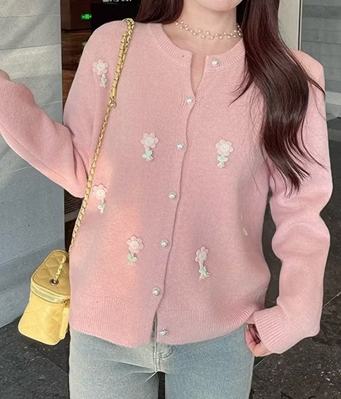 inirach_'s tweet photo. rekomendasi cardigan 👚

#ootd #cardigan https://t.co/iJKMIUYyvF