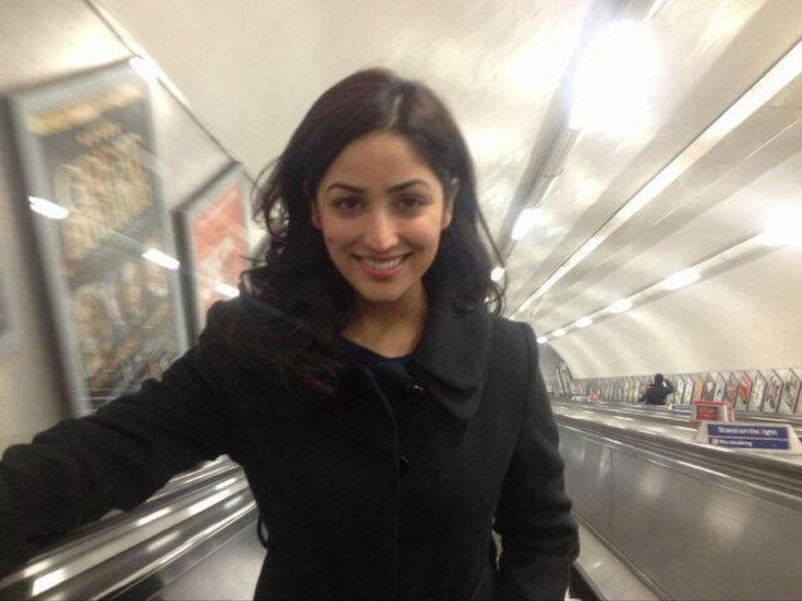 Aditya Dhar ka bhi sahi h yrr.....