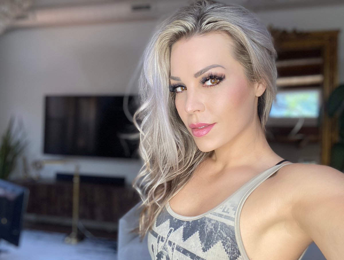 DashaJansen tweet media