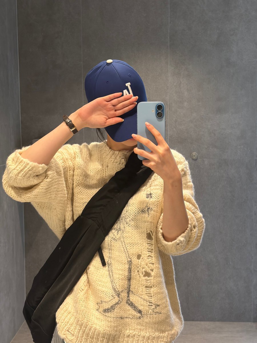 พี่น่าใช้กระเป๋าของอะไรคะ ขอพิกัดด่วน