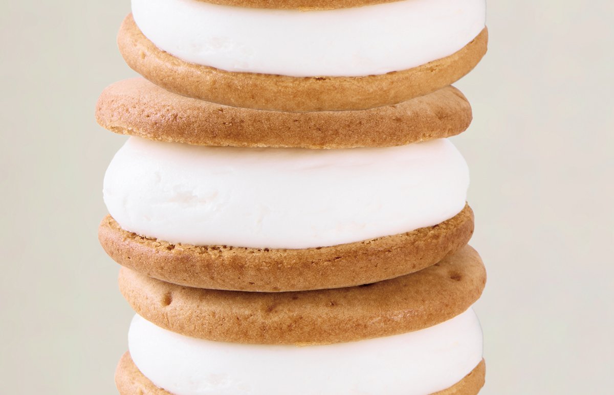 ローソン tweet media