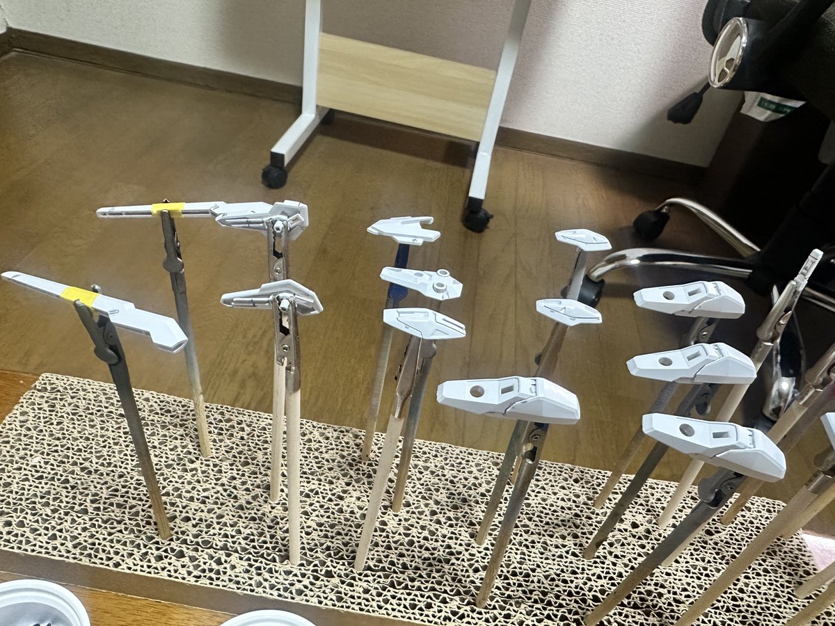 おはこんおばんです😅
今日もガンプラのスミ入れやってます🙂
#まいにちプラモデル #ガンプラ #ガンプラ好きと繋がりたい