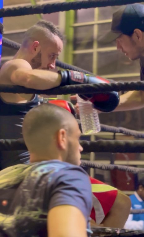 JayMasterJ1's tweet image. Boxing was recently ranked as the ‘hardest’ and most demanding sport in the world by an @espn expert panel (including sports scientists from the US Olympic Committee, academics, athletes and journalists). #boxing #martialarts #combatsports #sport espn.com/espn/page2/spo…