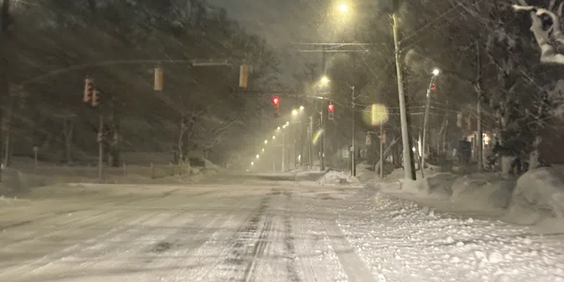 VOCMNEWS's tweet photo. Blustery Snowstorm Closes Schools, Businesses in St. John’s

https://t.co/X0B0BR2Npu #nlwx #nltraffic https://t.co/uwuirbanMc