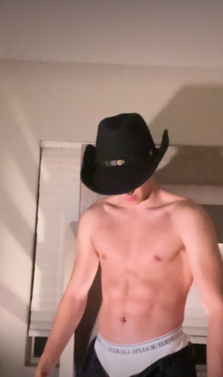 DannyExplorer tweet media