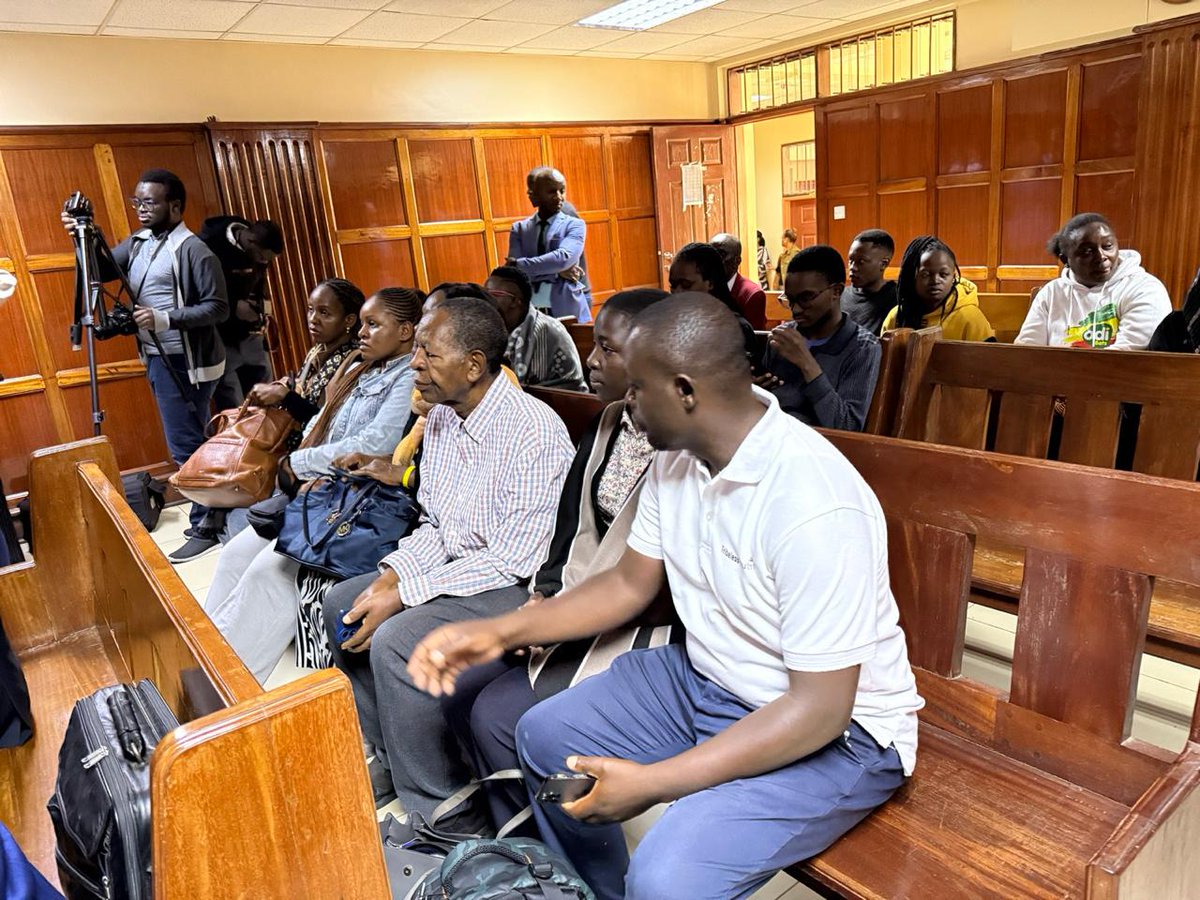 _James041's tweet photo. UPDATES FROM SOLIDARITY CENTER🛑

Comrade Mwabili Mwagodi has been set free.

The court has made a ruling on the two prayers by the ODPP.

On the first prayer where the ODPP wanted the court to allow them detain Mwabili's phone and investigate his social handles, the court has decided that the DCI already has got Mwabili's phone, so they should continue with the investigation and only limit it to X account and not any other personal data.

On the Second application, where the ODPP were asking to detain Mwabili for seven days pending investigations, the court has denied the prayer citing his right to freedom and liberty, adding that he has already been in the custody of police for the last three days.

The court has therefore directed that he be released and he will be reporting everyday at 9 a.m with his advocate to the I.O at the Mazingira Complex, DCI headquarters.

Mwabili Mwagodi is strong and is urging all of us not to bow to threats and intimidations.

We shall overcome ✊

#FreeMwabiliMwagodi #RutoMustGo