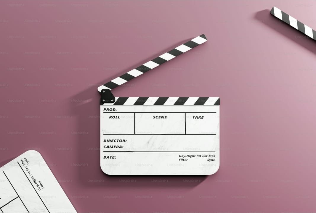 CLINTON TRAILER STUDIO tweet media