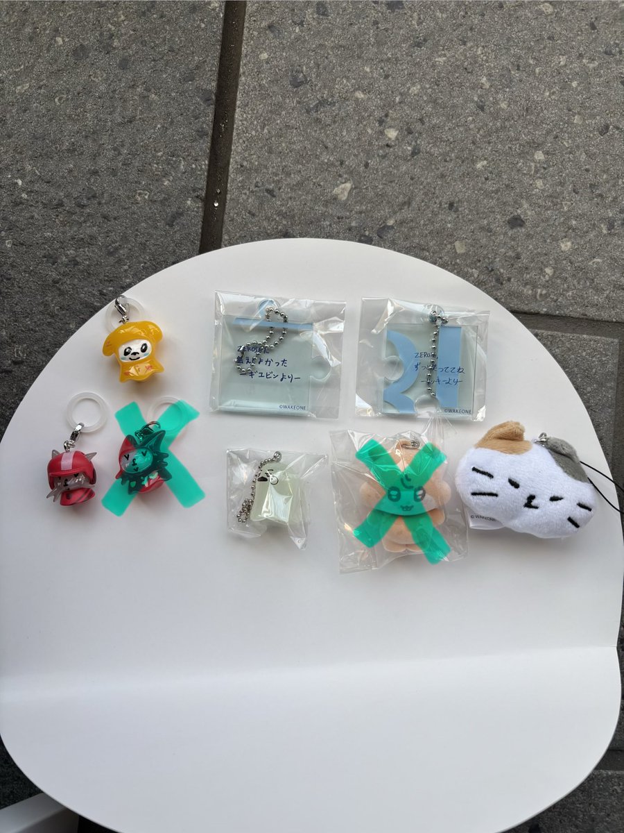 hama_mcb2's tweet photo. ZEROBASEONE ZB1 ゼベワン グッズ カプセルトイ ガチャガチャ 交換

譲:リッキー　テレ　ギュビン　ジウン

求:マシュー　メテュ
(同種○ 異種検討)

本日会場手渡し希望です🙏
お気軽にお声掛けください🙇‍♀️ https://t.co/SL7RxBY29L