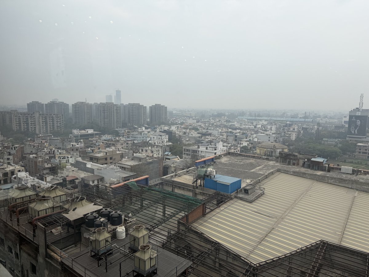 tweetdhari's tweet photo. Dusty, traffics noise, AQI of 310 but still it so awesome be visiting Delhi after 2 years !!. Place where I was born &amp; raised, always lovely to visit and feel nostalgic driving down the roads that I barely recognise, as the city had evolved big time.

#travel #delhi #AISimmit https://t.co/k5t86nacAE