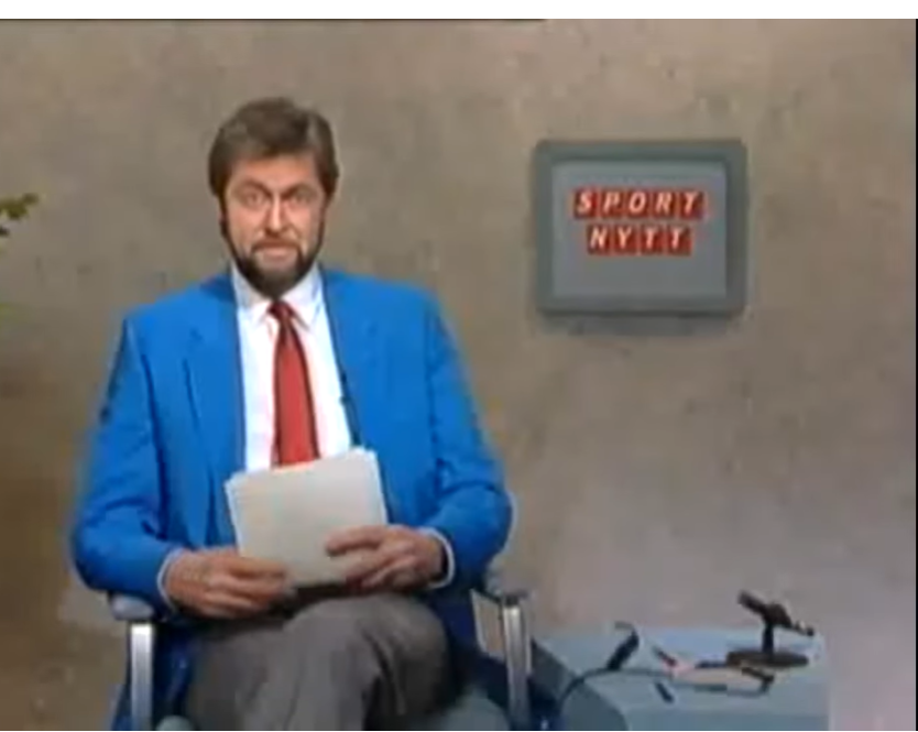 Halva medie-Sverige blev galna av Henkes kavaj igår. Och så hade han bara plockat en SVT:s kostymförråd.