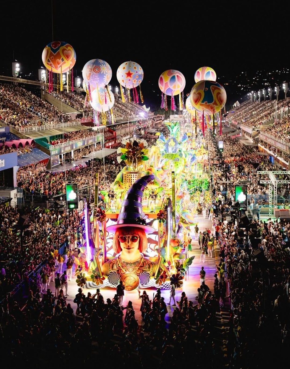 vozdosamba_'s tweet photo. AGORA CHEGOU A HORA DO PALPITE!

De acordo com a sua análise dos desfiles do Grupo Especial, crava as colocações das 12 escolas de samba:

#CarnavalVDS #ApuraçãoRJ https://t.co/9pg3U8lsEw