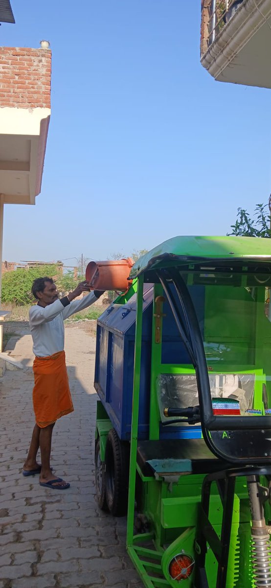 NPPBindki's tweet photo. स्वच्छ वार्ड प्रतियोगिता २०२६ के अंतर्गत नगर पालिका बिन्दकी द्वारा डोर टू डोर कूड़ा कलेक्सन निरंतर कराया जा रहा है..
@SwachhWardPratiyogita
@SBM_UP  @NagarVikas_UP 
@SwachhBharatGov https://t.co/muxiCvZs5O