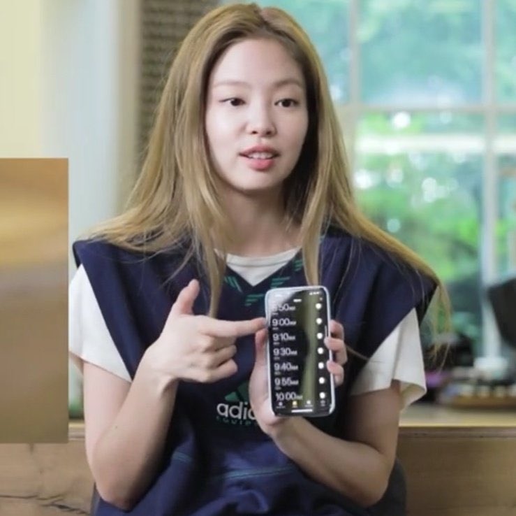 jsmtjyygyjbbjb's tweet image. ไอดอลที่เหมือนผมในด้านการตั้งนาฬิกาปลุก :