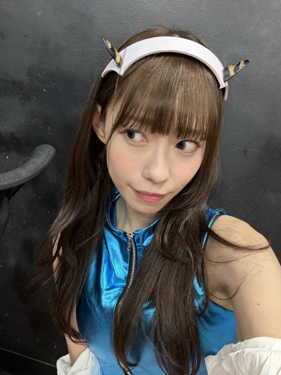 石塚朱莉 (@akari_0711) / Posts / X