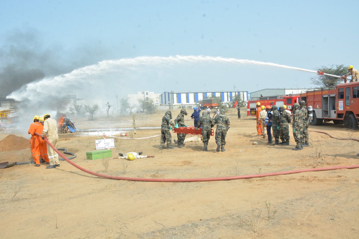 mahe_mnit's tweet photo. Level–III Offsite Emergency Mock Drill successfully conducted at Village Chitroli, Bagru (Jaipur) by @HPCL MDPL Jaipur. Swift response by District Administration,@NDRFHQ, @PsBagru , Fire Brigade, Medical teams,SDRF, FSL &amp; Bomb Squad ensured effective emergency management.

#HPCL https://t.co/geb0LF5fNc