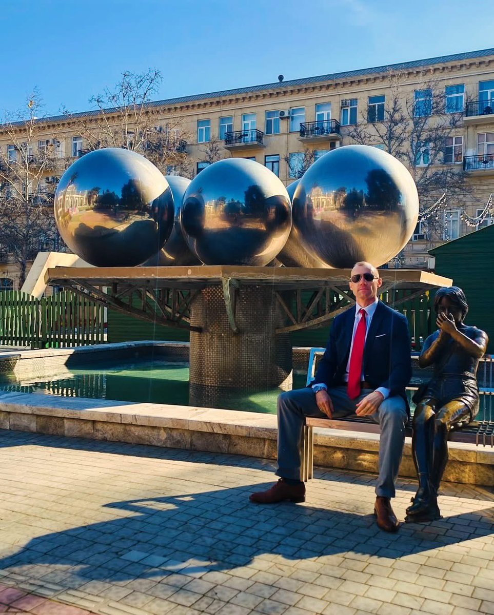 Valoramous tweet media