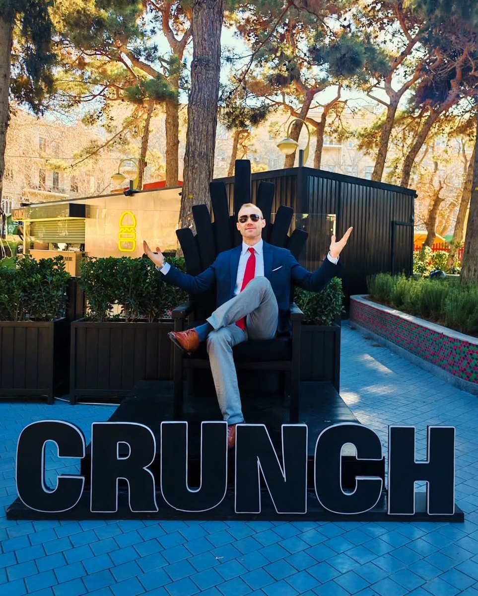 Valoramous tweet media