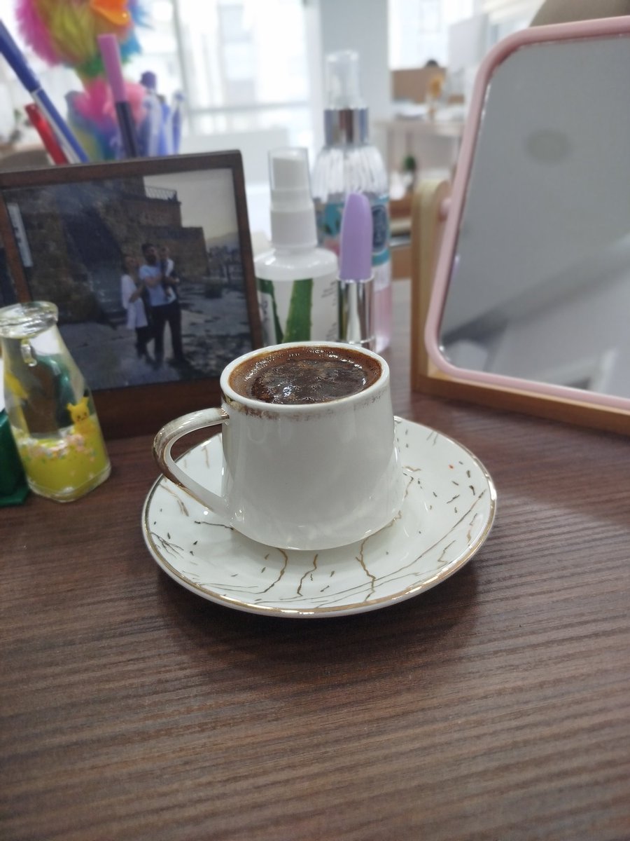 Günün en güzel saati kahvee saati İİİ İİİ İİİ 🥰🥰🥰