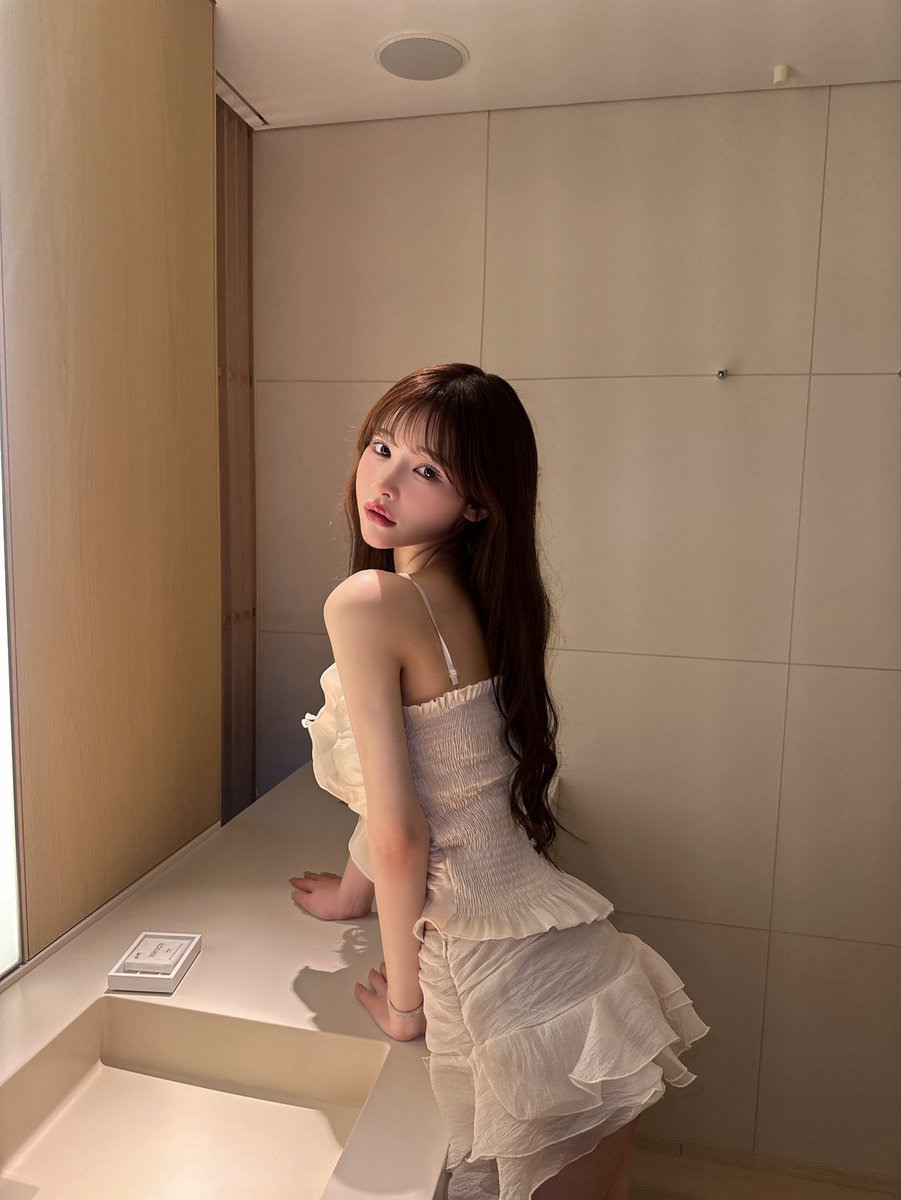 momo tweet media