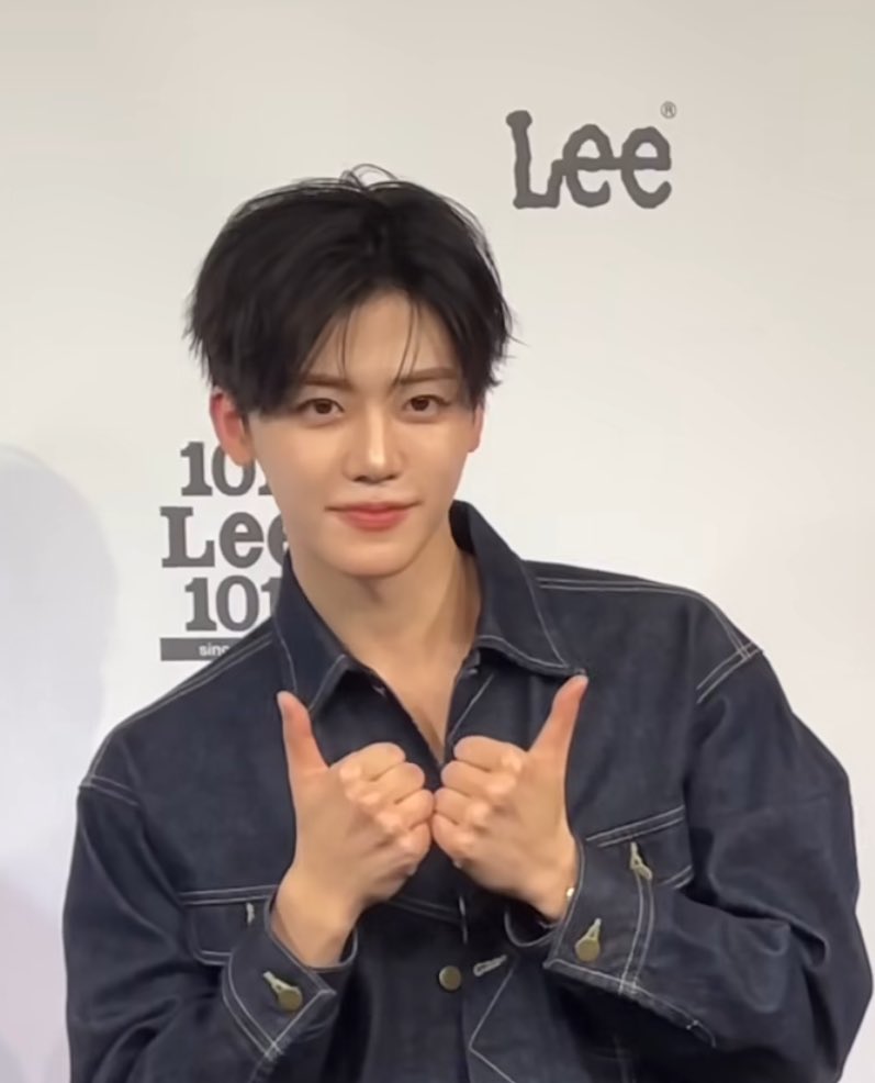 remermarkram's tweet image. ชอบ Lee ค่ะ

Lee =