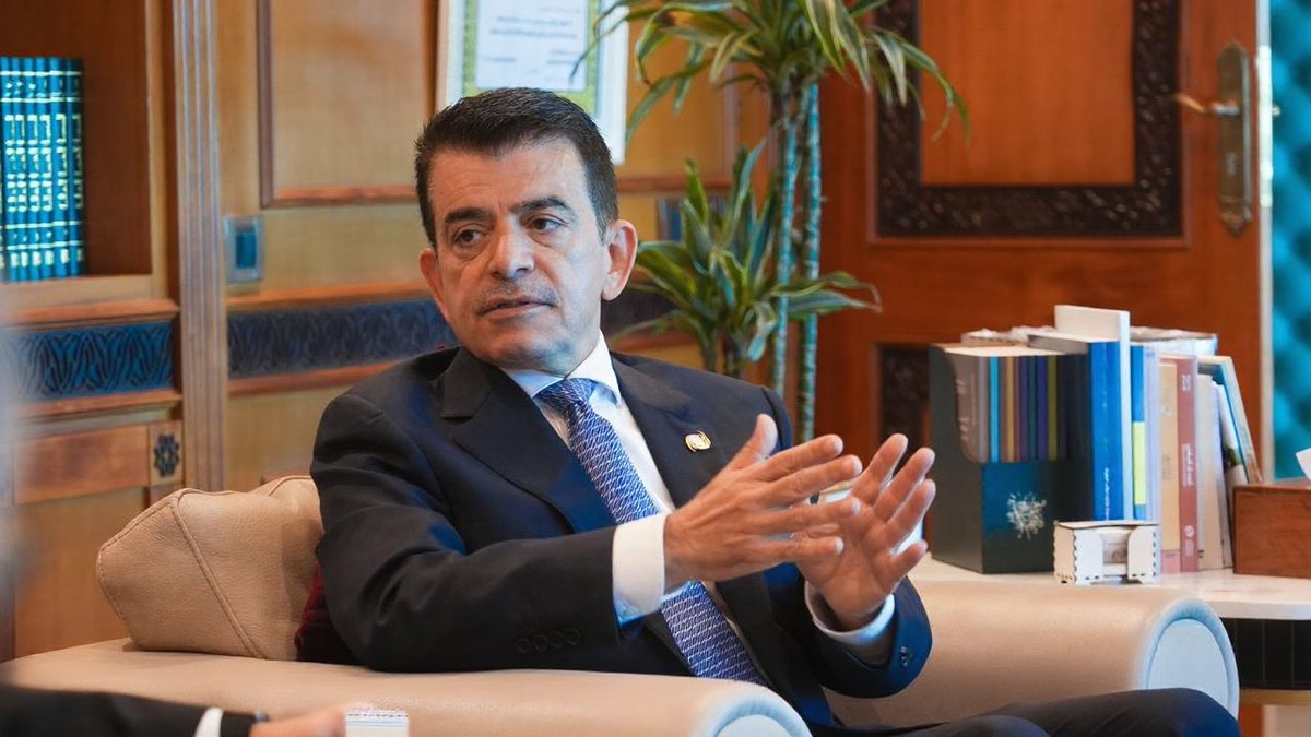 EminAmrullayev's tweet photo. Ötən gün İslam Dünyası Təhsil, Elm və Mədəniyyət Təşkilatının (ICESCO) baş direktoru Salim bin Məhəmməd əl-Malikin dəvəti ilə təşkilatın baş qərargahında görüşdük.
 
Görüşdə iki qurum arasında mövcud əməkdaşlıq çərçivəsində həyata keçirilən fəaliyyətlər və inkişaf perspektivləri ətrafında fikir mübadiləsi apardıq.