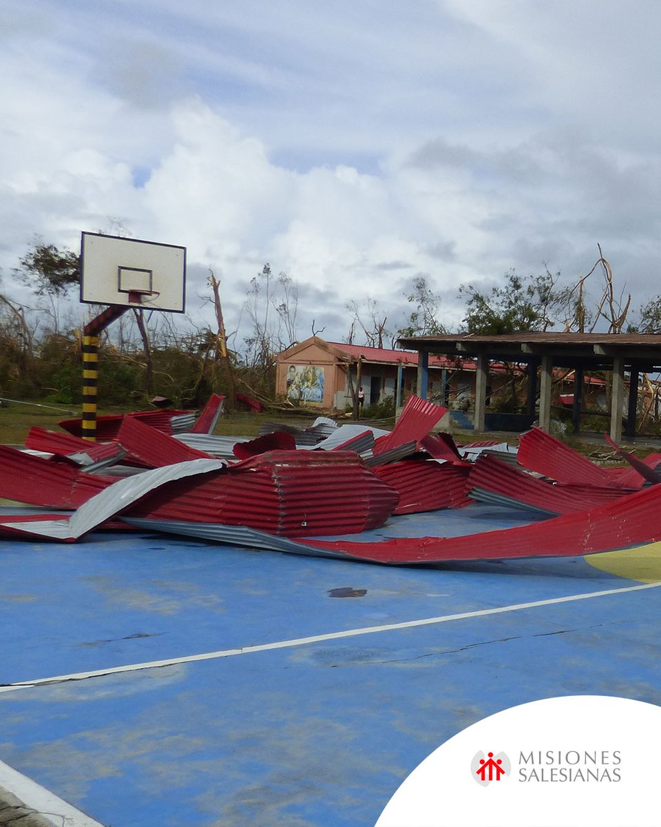 MSalesianas's tweet image. #NoticiaMS | 🌪️ El ciclón ‘Gezani’ ha devastado Tamatave (Madagascar): vientos de 300 Km/h, barrios anegados y miles de personas sin hogar. Los Salesianos ya atienden a 500 personas con alimentos, medicinas y refugios. Es urgente actuar 🙏

👉 f.mtr.cool/pnltnshywa
