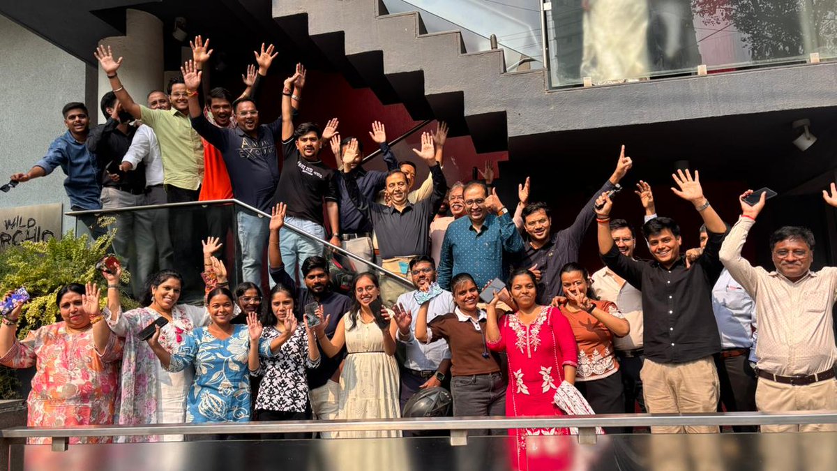 NeoTrader25's tweet photo. The NeoTrader team celebrated Dr. C.K. Narayanβs birthday β honoring the mentor who inspires growth beyond markets.
#NeoTrader #Leadership
Disclaimer: Investment in securities market are subject to market risks. Read all the related documents carefully before investing. https://t.co/sh3irLn87k