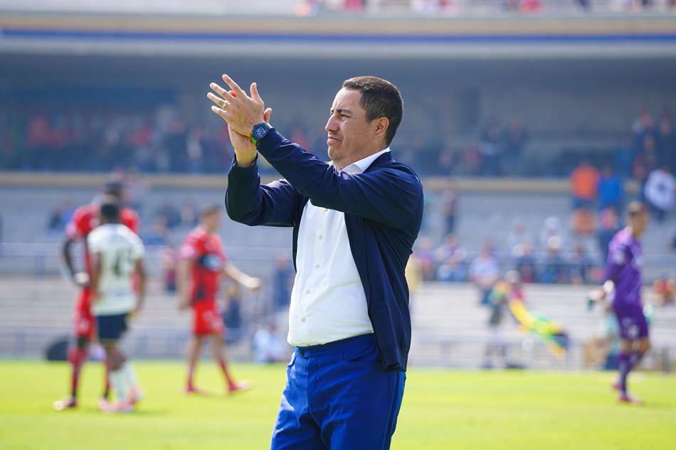 🚨#GIVEAWAY AURIAZUL🚨

🎟️ ¡GANA UN PASE DOBLE para el #Pumas vs #Rayados!🐾
 
1⃣ Sigue a <a href="/calientesports/">Caliente Sports</a> y a mí 
2⃣ Dale 🔁 y ❤️
3️⃣ Comenta este tuit con tu pronóstico usando el hashtag #MásAcciónMásDiversión 🔥

¡Se regalará UN pase doble! 📲