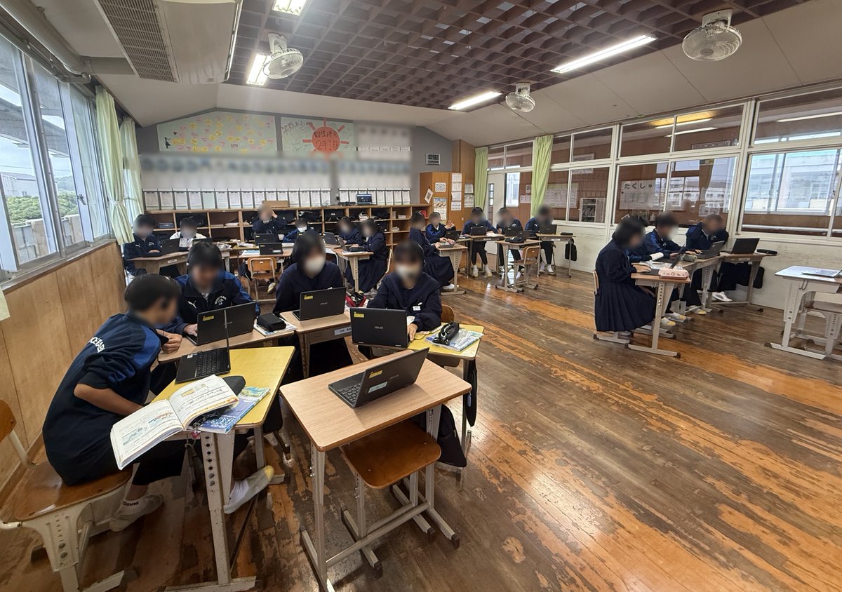 wadomarijhs's tweet photo. 昨日の技術の時間に、タブレットを利用した遠隔授業を行いました。風力発電の風車を効率化する設計はどうしたらよいかという課題から、鹿児島大学の学生さんに３D-CADの操作について教えてもらう授業でした。今後の可能性が更に広がる素晴らしい取組でした。 https://t.co/4D7drn2Arb