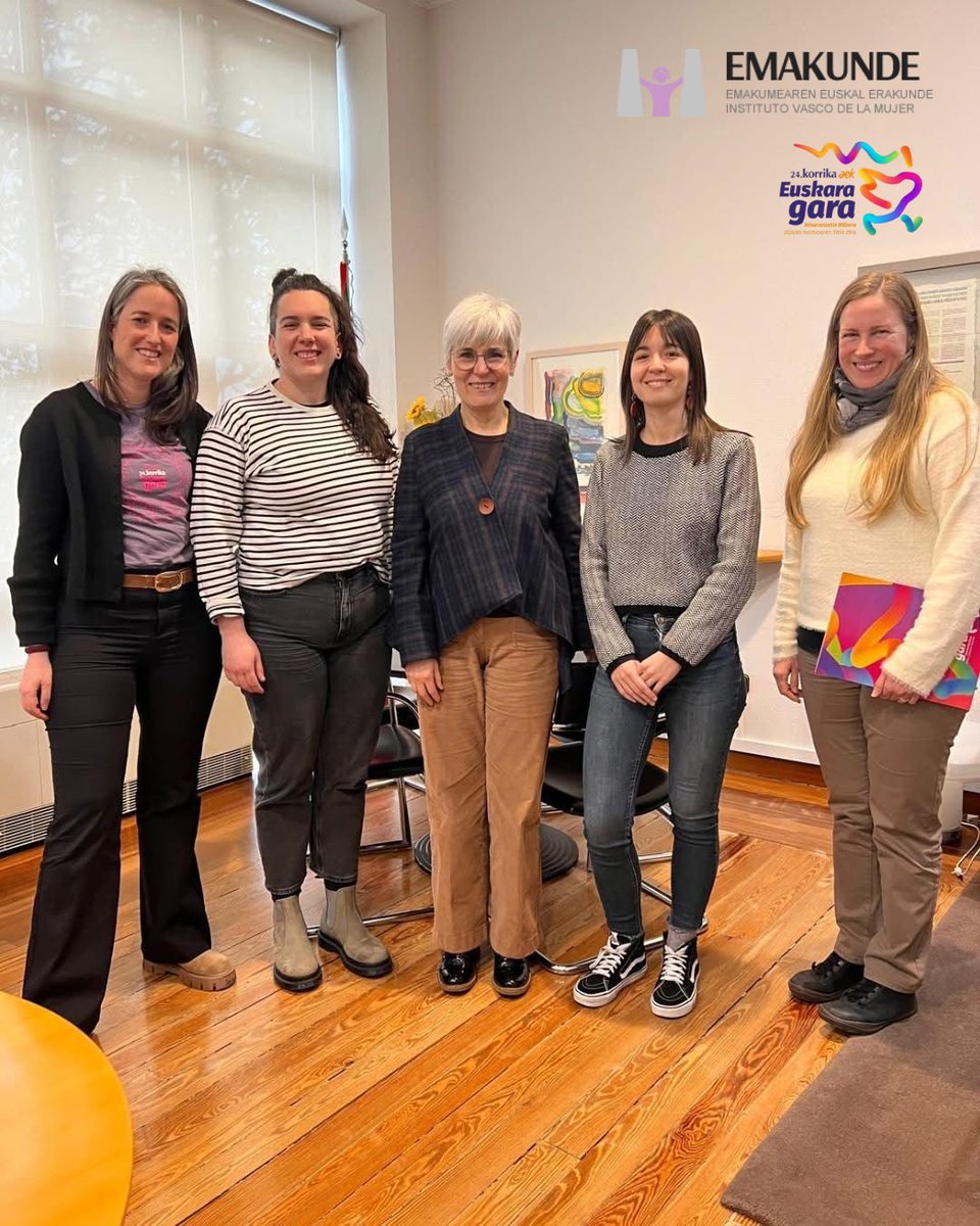 ✏️Eragileekin errondak: Emakundek eta AEK-Korrikak elkarlanerako akordioa adostu dute.

Miren Elgarresta eta Amagoia Arrietarekin (Emakunde) elkartu dira Alaia Zaldibar, Maialen Begiristain eta Ane Elordi (AEK-KORRIKA).

<a href="/emakundEJGV/">Emakunde</a> 
Euskara gara!