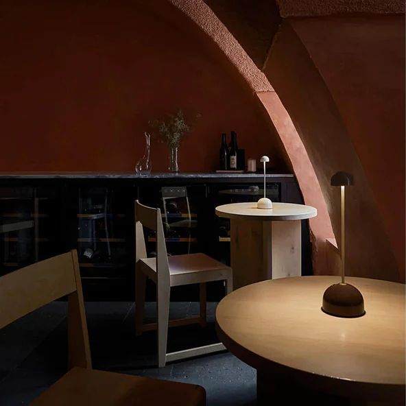 Aleksandra J. Hannah tweet media