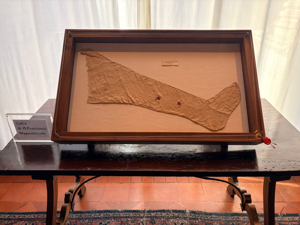 Italy to Holy See tweet media