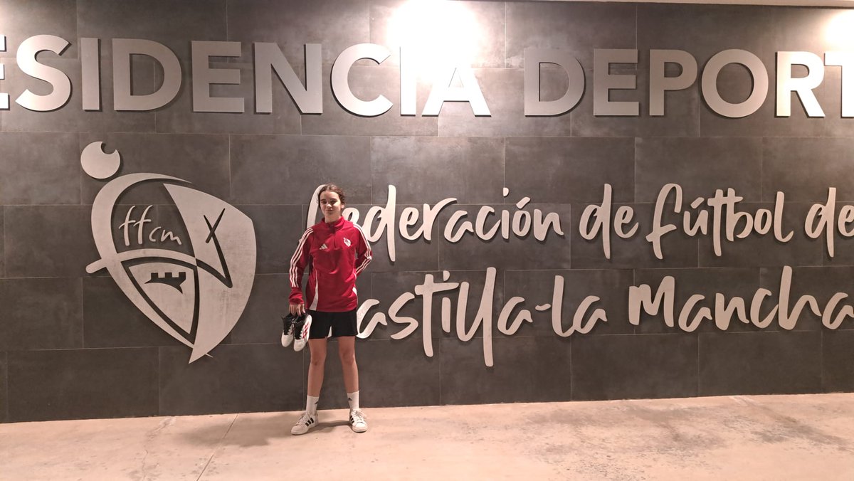 Moprisala's tweet photo. 📷 CARLOTA ya se encuentra concentrada desde anoche con la selección regional INFANTIL femenina para la disputa de un nuevo Campeonato de España de Selecciones
A demostrar lo que vales y disfrutar de la experiencia
ADN Moprisala Ⓜ️⚪🔵 https://t.co/GVnwieF3B1