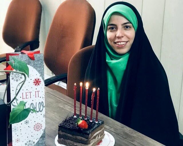 همینطوری که داری رد میشی ی صلوات برای شادی روح فرشته مون میفرستی؟