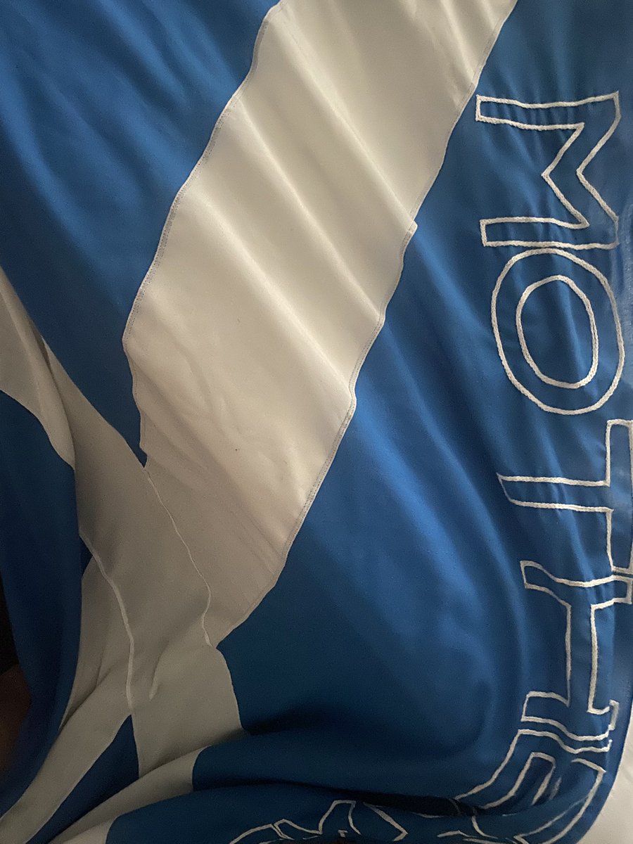 StephenJ_1886's tweet photo. @stephenreside Flag in the picture still going strong after all these years. https://t.co/gczqQFt1hL