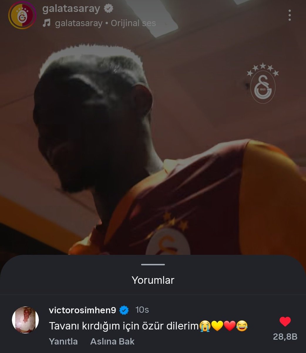 Osimhen'in attığı yoruma bak yarılıyorum