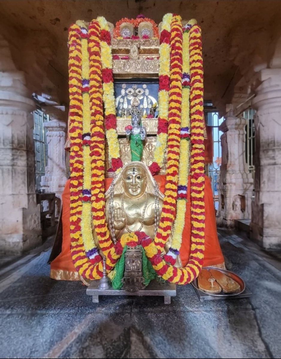 ಇಂದಿನ ರಾಯರ ಬೃಂದಾವನ ಅಲಂಕಾರ ದರ್ಶನ🙏